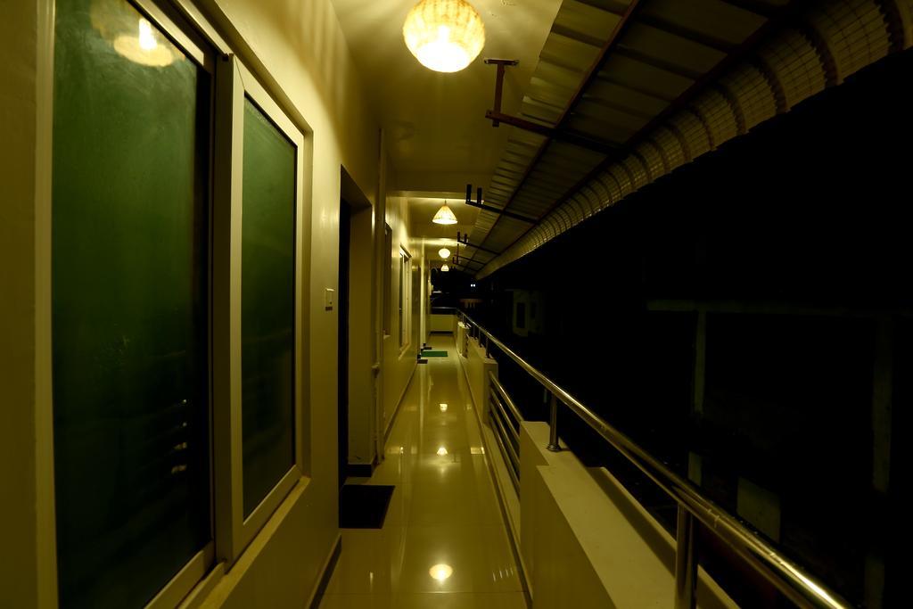 Hotel Al Woodlands Residency Ooty Exteriér fotografie